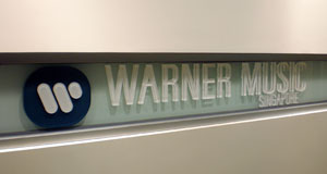 WARNER MUSIC